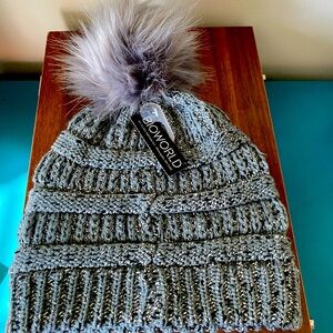 Grey Gray Bioworld Beanie w/ Black and White Stitching NWT 🏂 Winter Hat ❄️